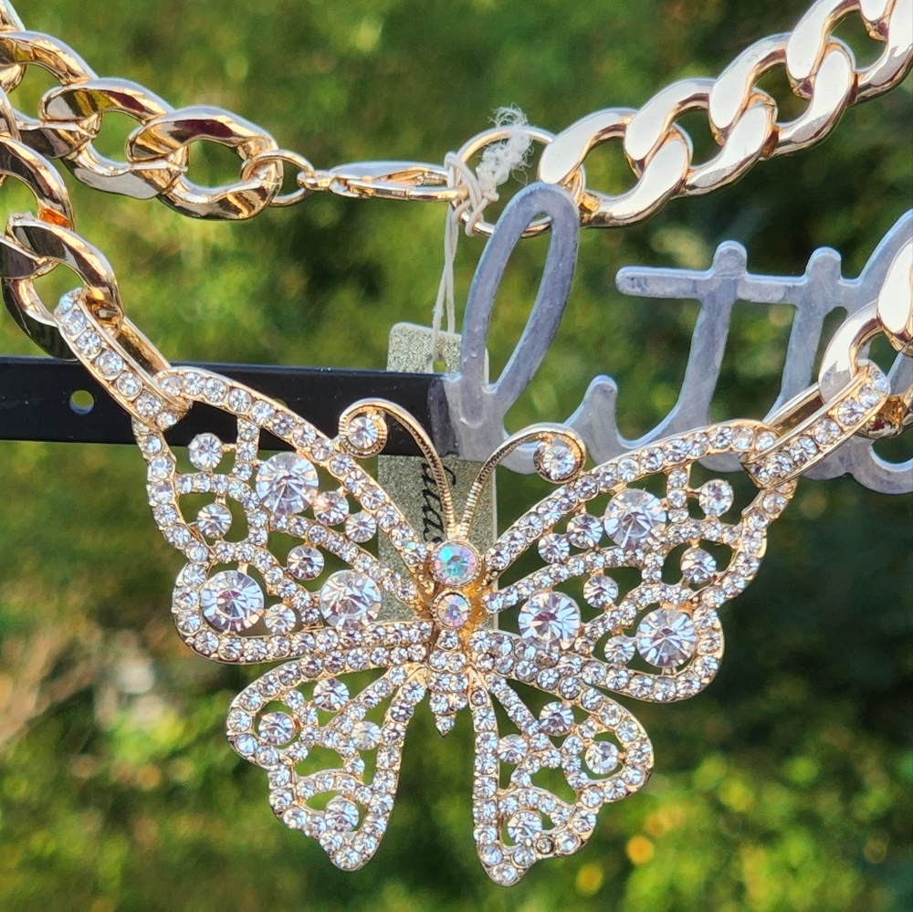Crystal Enchanted Butterfly 🦋